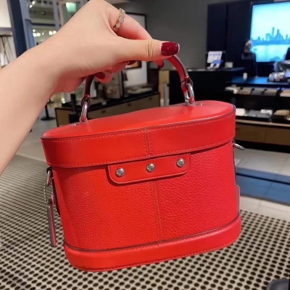 COPY - 💕😋SALE SALE💕💕 COACH Georgie Gem Crossbody With Rivets - Picture 2 of 10